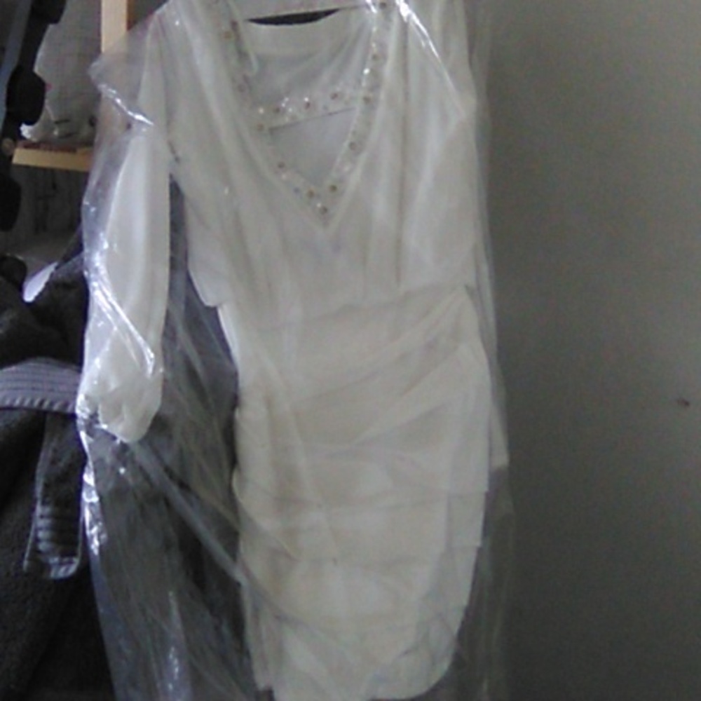 City studio white dress